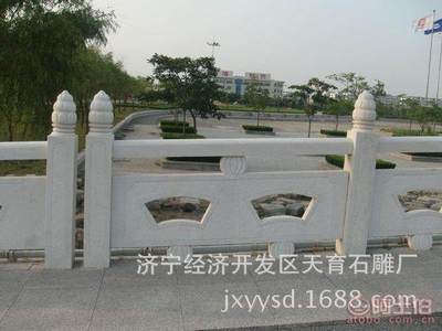 匠心傳承，精雕細琢——濟寧經(jīng)濟開發(fā)區(qū)天育石雕廠常年供應(yīng)優(yōu)質(zhì)石雕欄桿